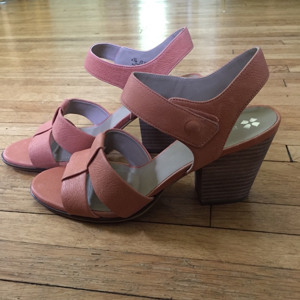 Naturalizer Contour pale coral, leather sandals